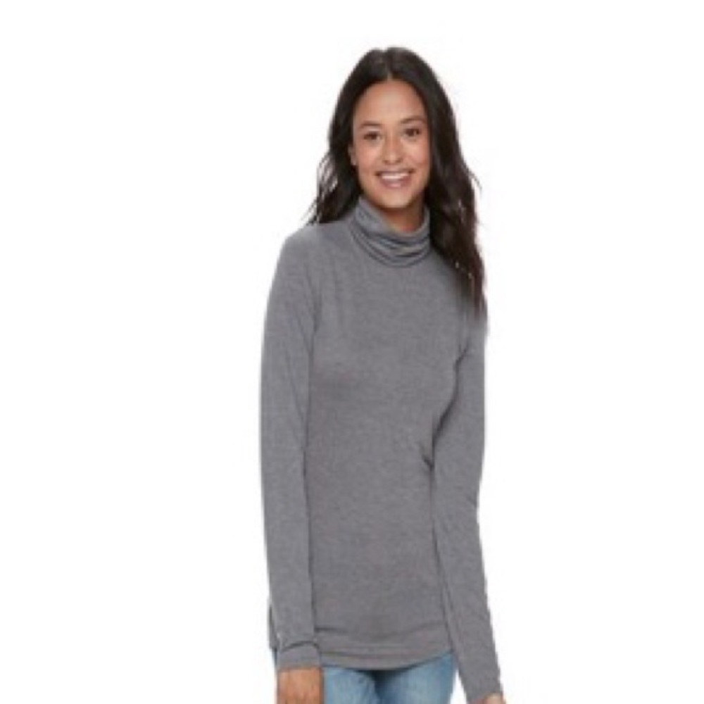 Lightweight Turtleneck - Picture 3 of 4